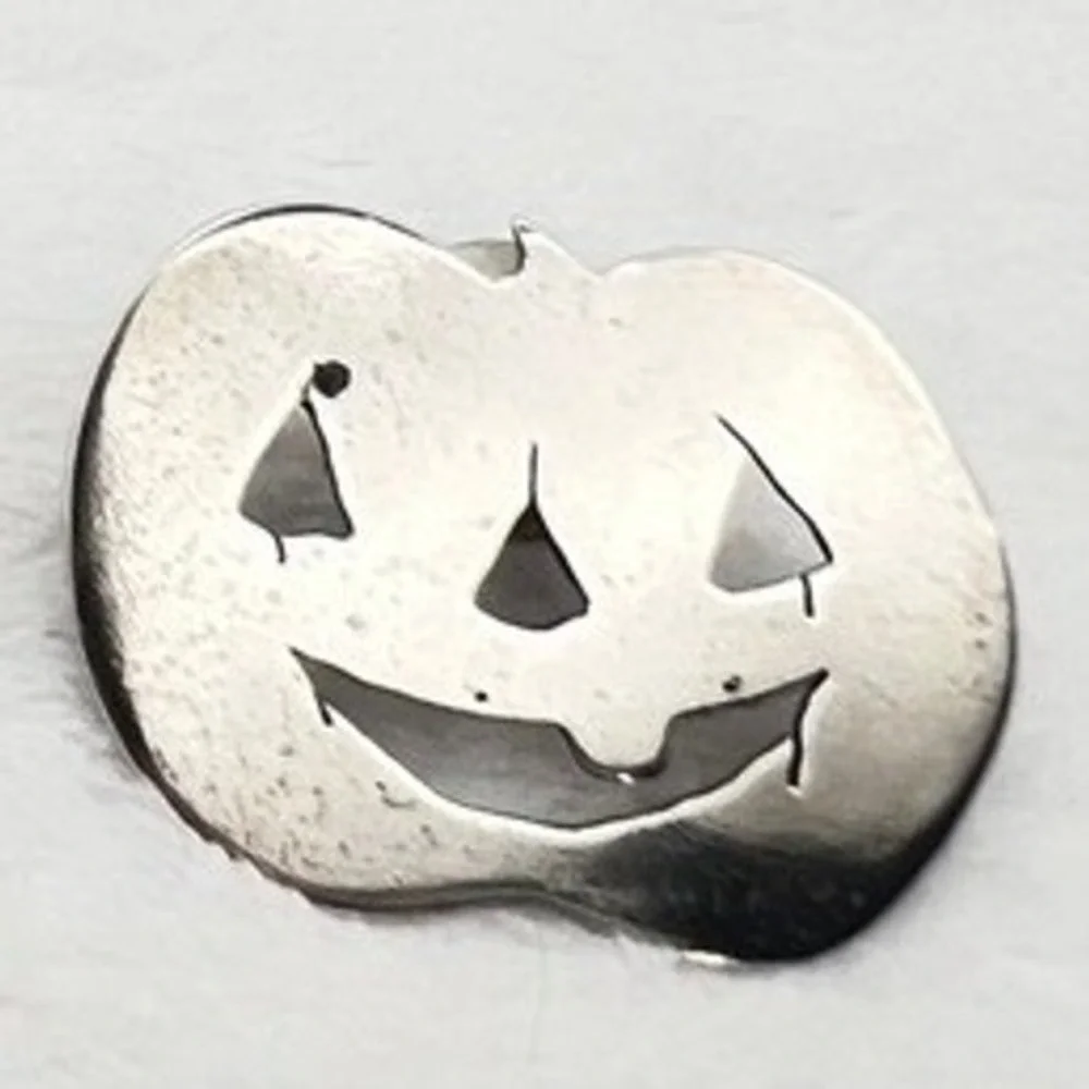 Vintage Sterling Silver Pumpkin Pin Fall Harvest Jack O Lantern Halloween OOAK